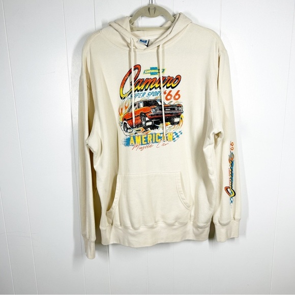 GM Cream Camaro 66 Graphic Long Sleeve Hooded Sweatshirt Large - Picture 1 of 8